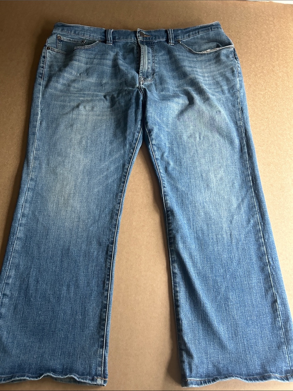 Lucky Brand Men's Light Blue Relaxed straight leg Jeans